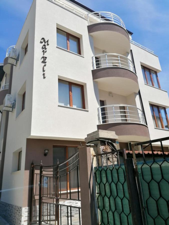 Villa Mareli 사레보 외부 사진