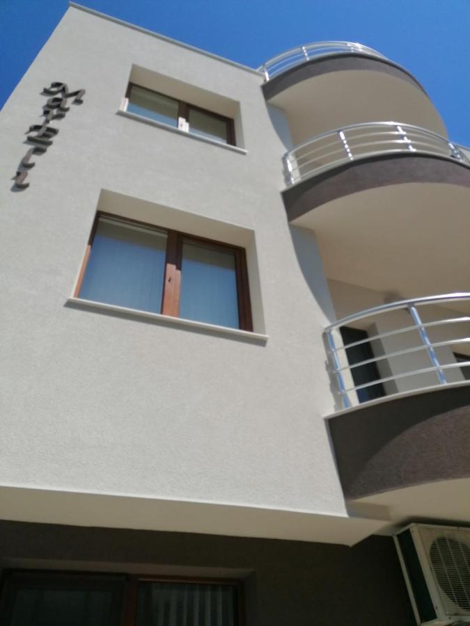Villa Mareli 사레보 외부 사진
