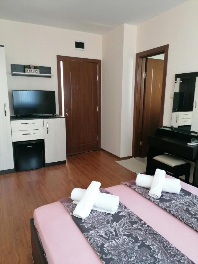 Villa Mareli 사레보 외부 사진